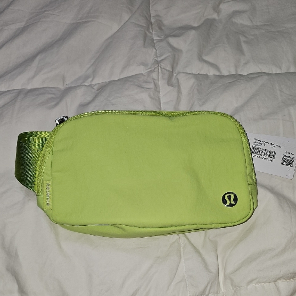 Lululemon Everywhere Belt Bag!! Nwts! Sour GRAPE! GORGEOUS GREEN